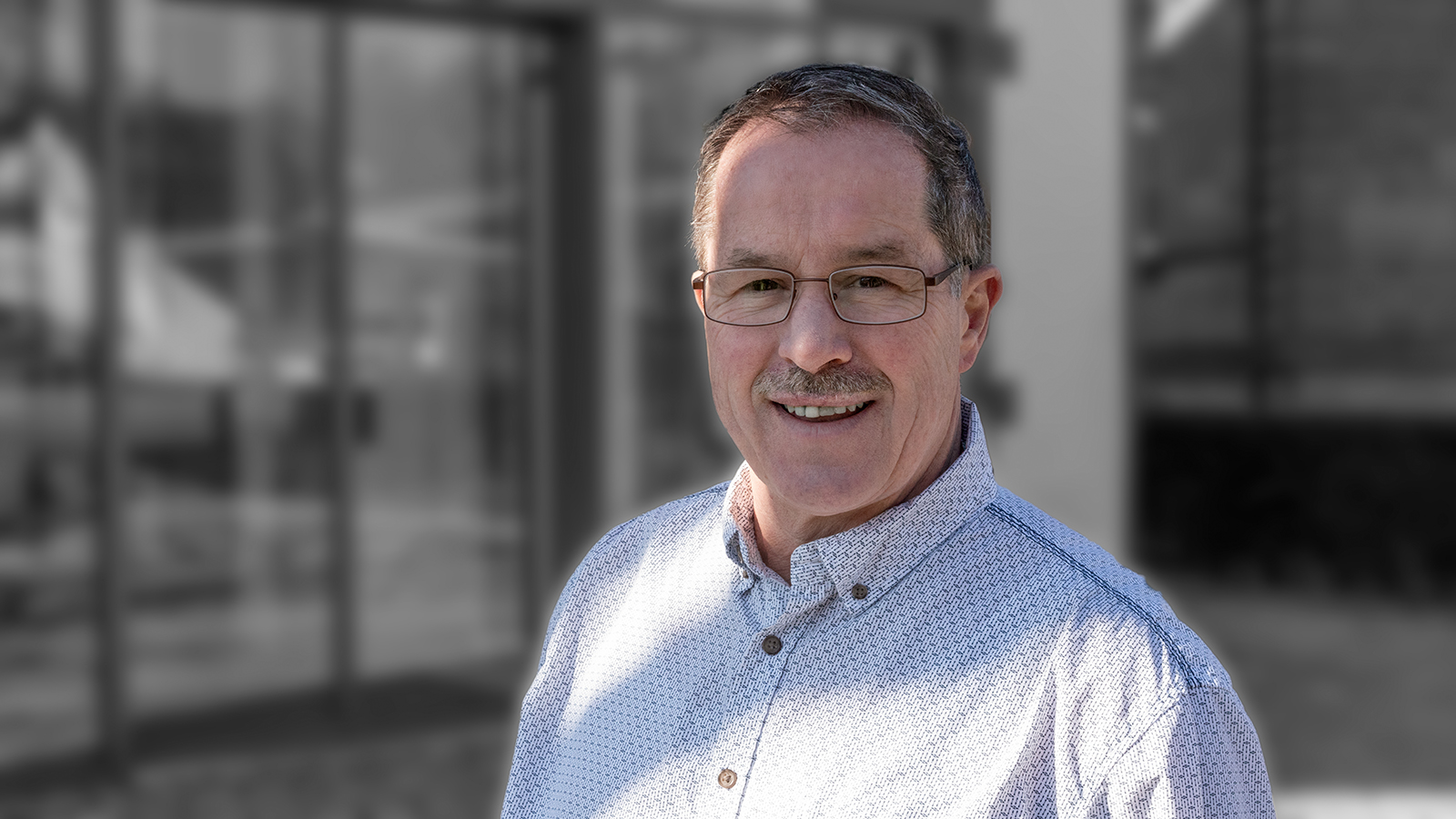 Portraitfoto von Ulrich Brück